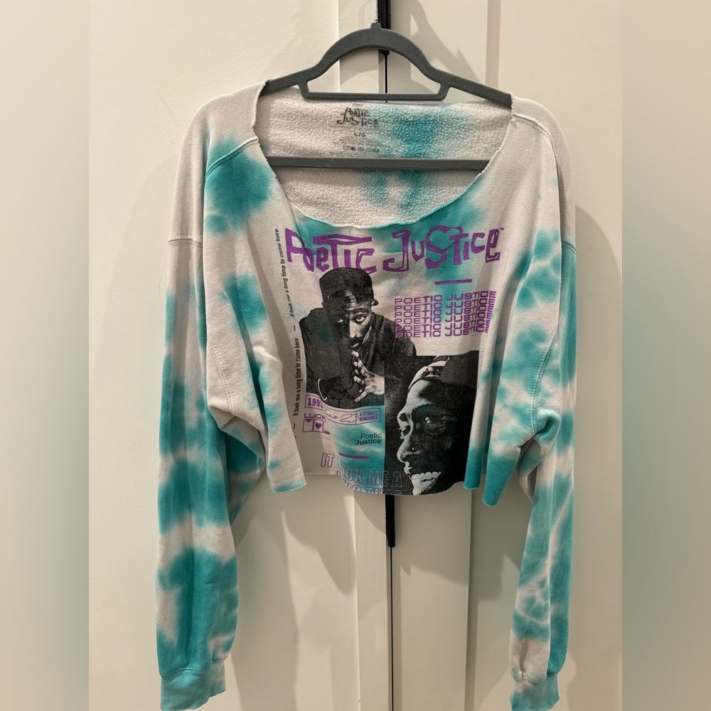Poetic Justice Large Blue Tie Dye Sweatshirt. 💙